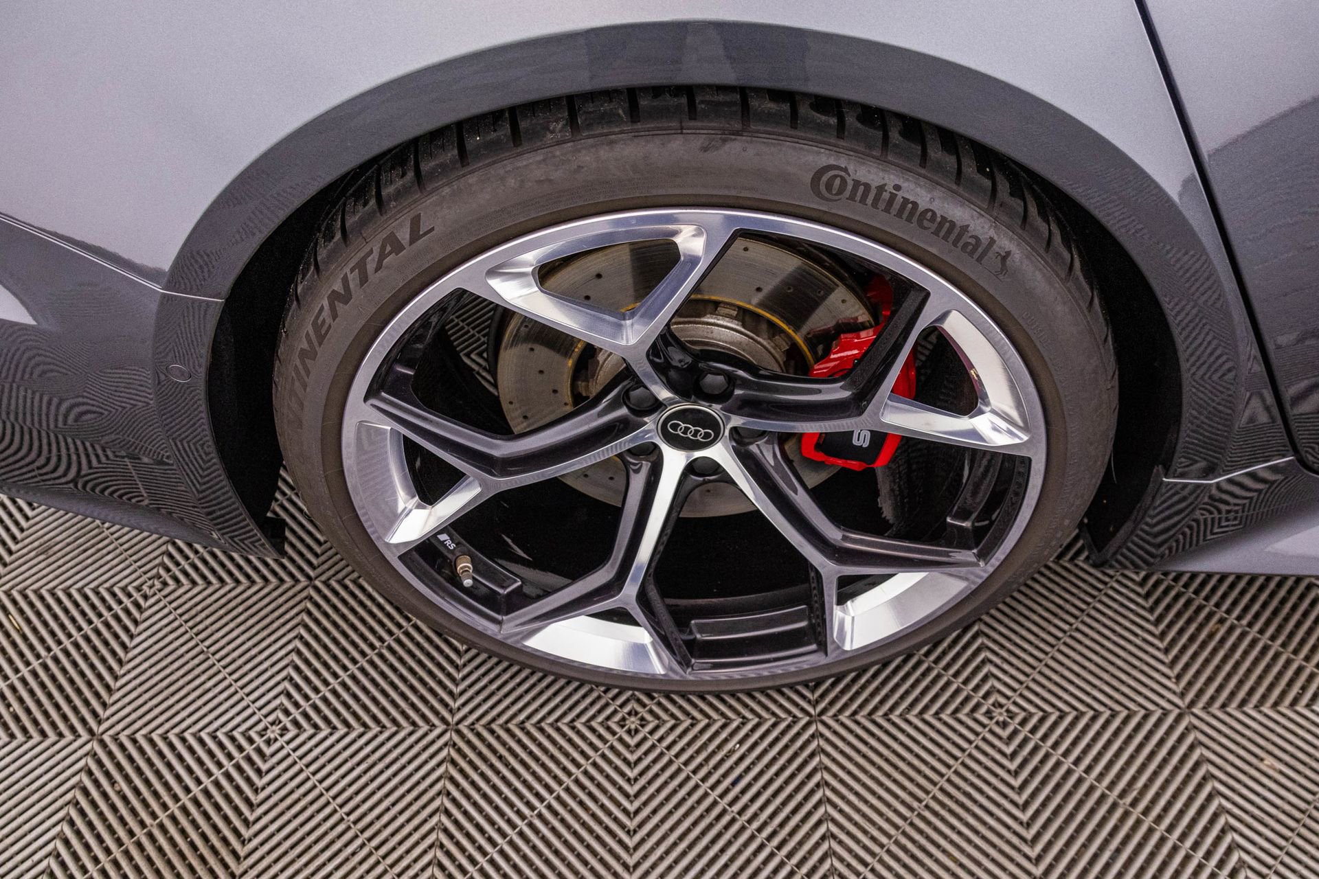 Used 2024 Audi RS 6 performance image 51