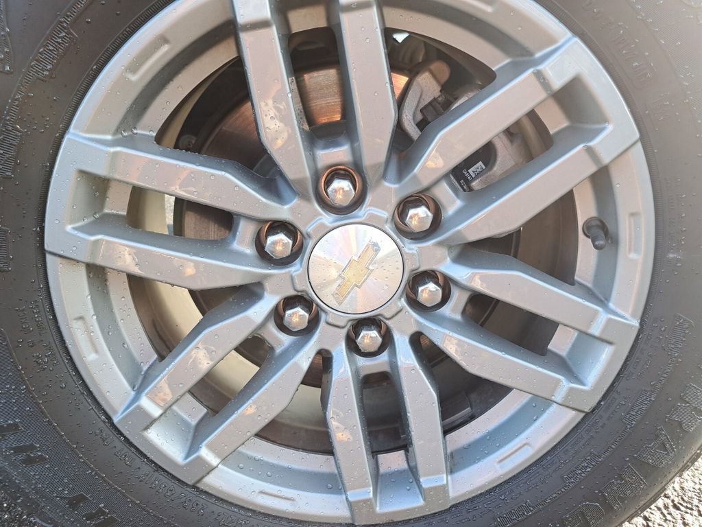 Used 2023 Chevrolet Colorado LT w/ LT Convenience Package II image 23