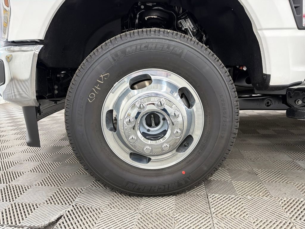 New 2026 Ford F350 Lariat w/ Lariat Premium Package image 11