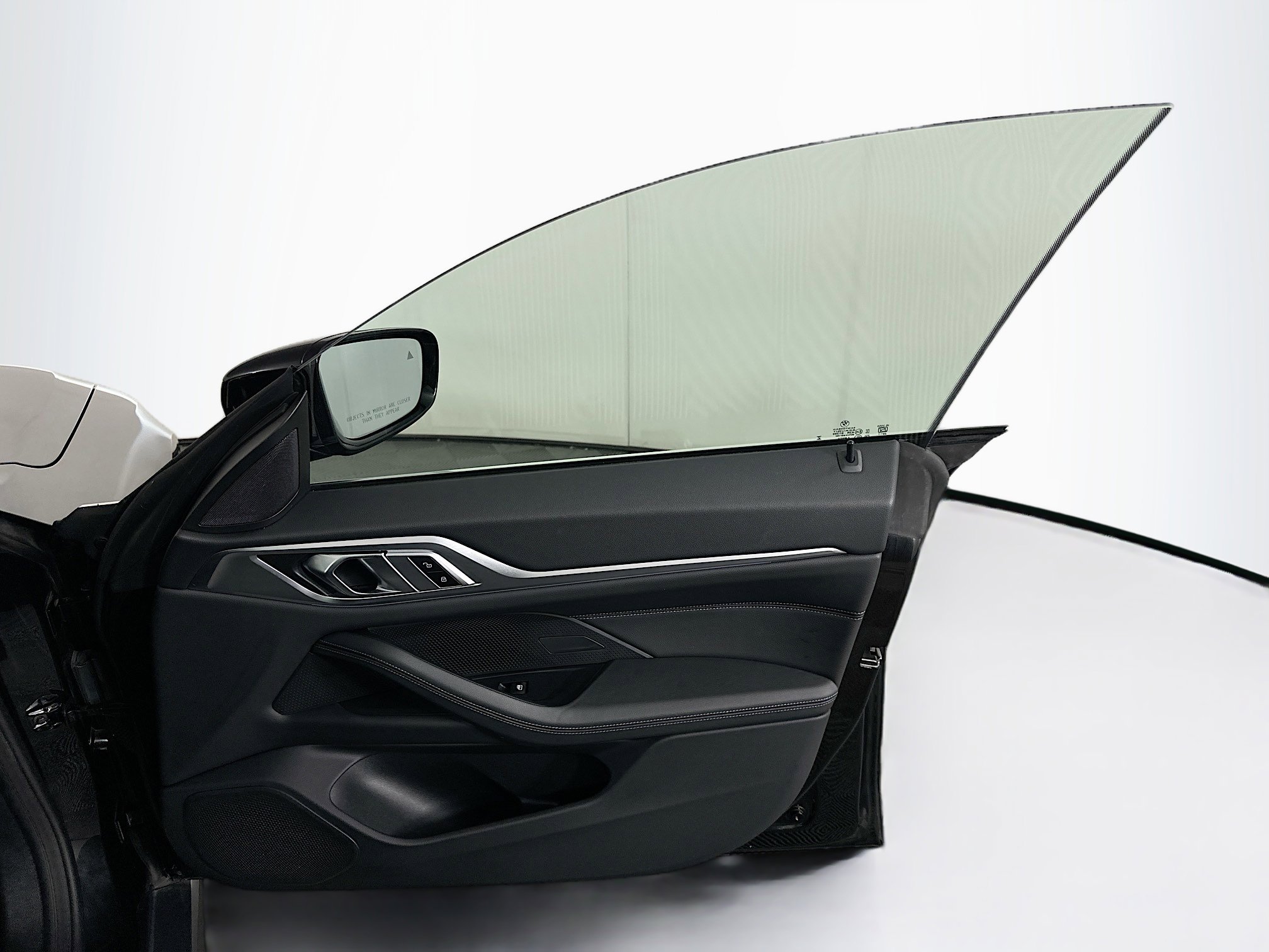 Used 2025 BMW i4 eDrive40 image 34