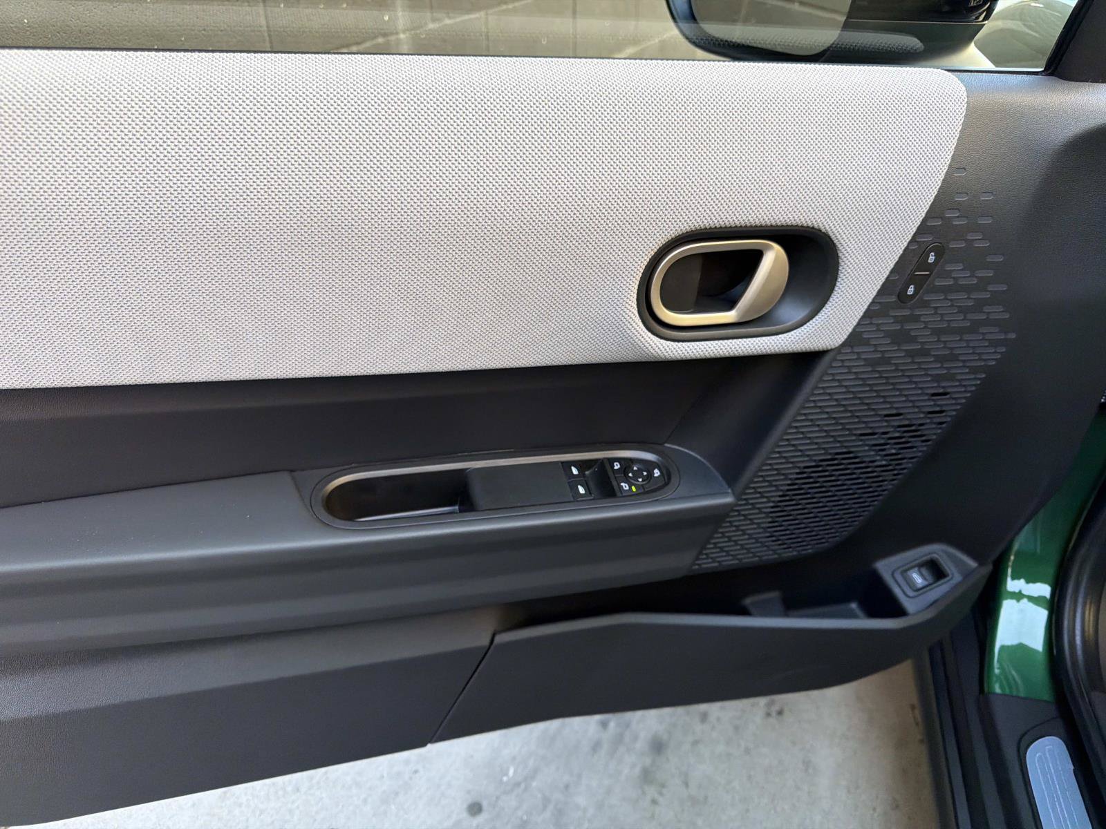 Used 2026 MINI Cooper 2-Door Hardtop FWD image 8
