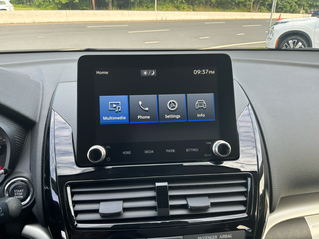 New 2025 Mitsubishi Eclipse Cross LE AWD/4WD image 18