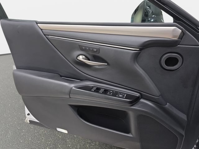 Used 2020 Lexus ES 350 F Sport w/ Accessory Package FWD image 27