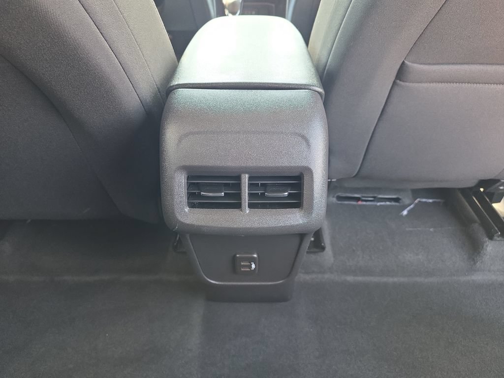 Used 2024 Chevrolet Equinox LT AWD/4WD image 14