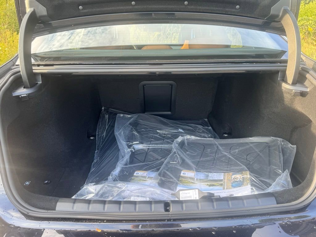 Used 2026 BMW 740i xDrive image 23