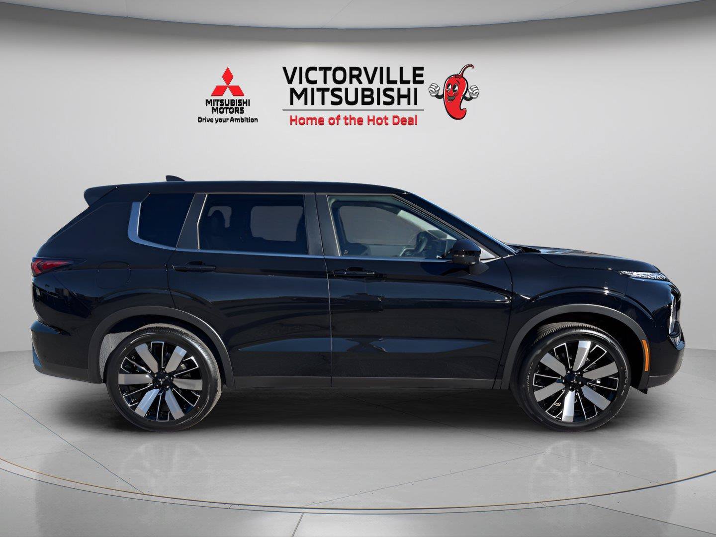Used 2025 Mitsubishi Outlander SE AWD/4WD image 11