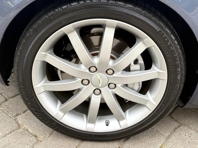 Used 2005 Aston Martin DB9 Coupe image 29