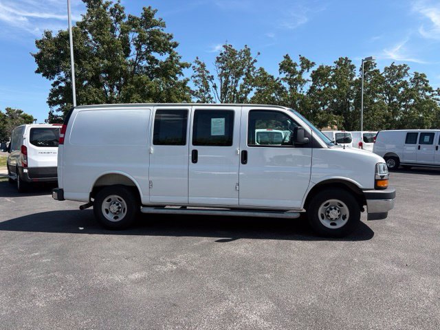 Used 2025 Chevrolet Express 2500 w/ Driver Convenience Package RWD image 11