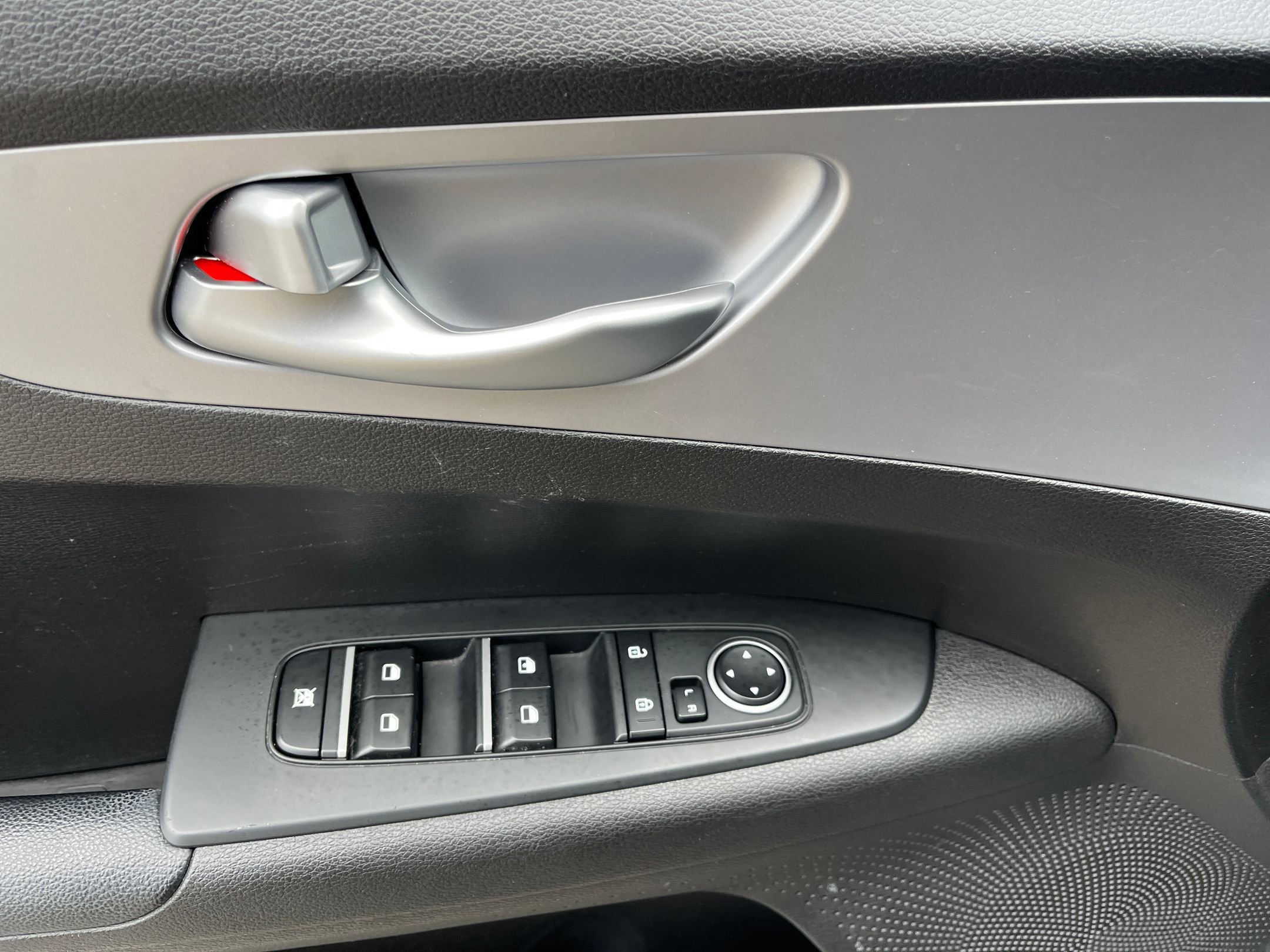 Used 2023 Kia Forte LXS image 26