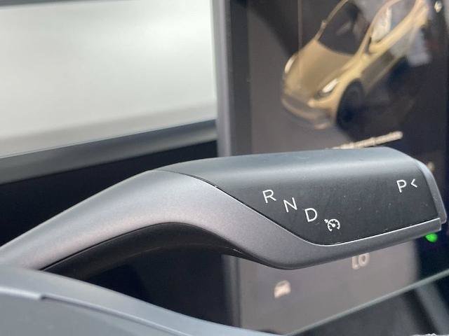 Used 2022 Tesla Model Y Performance AWD/4WD image 12