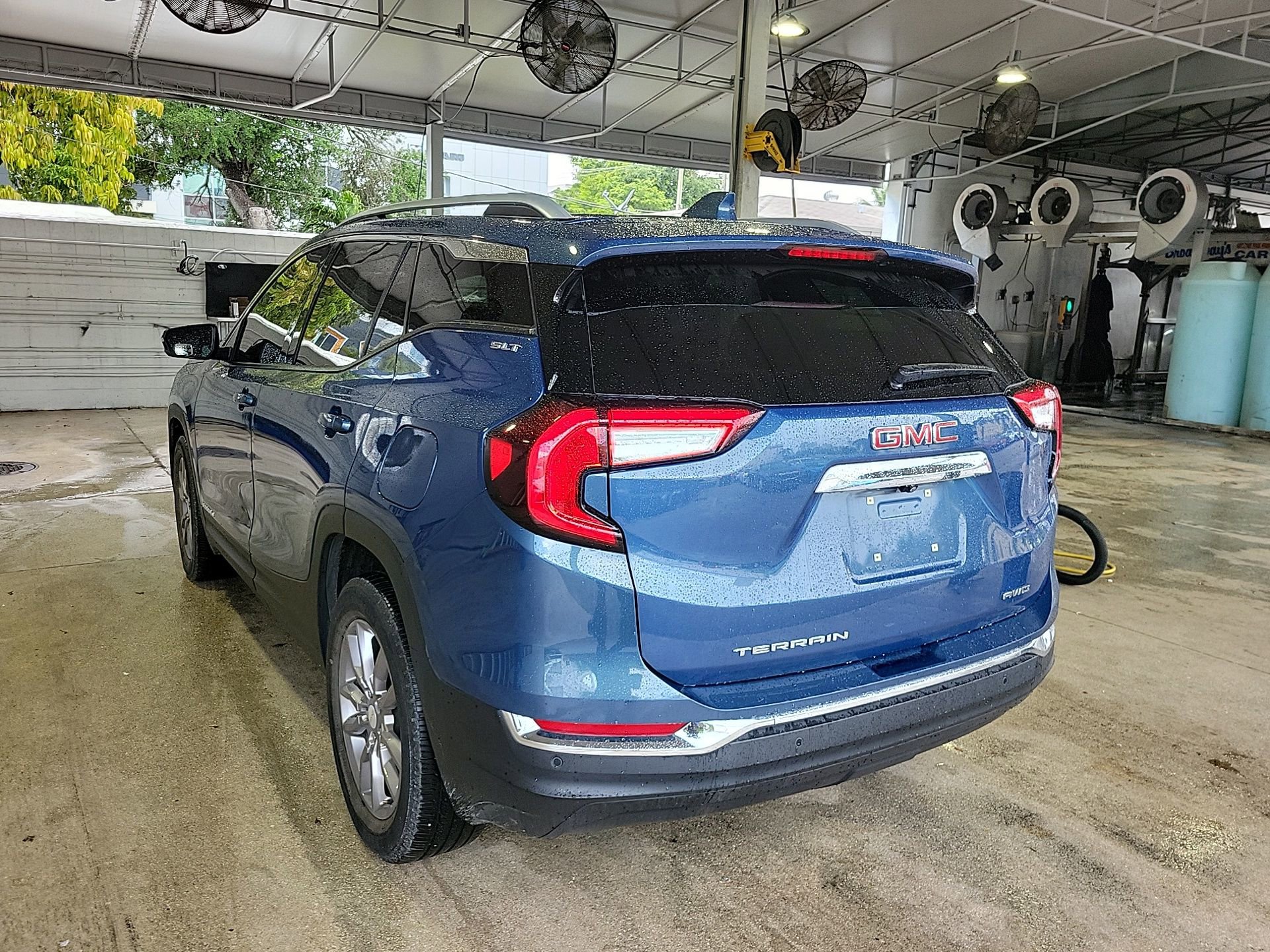 Used 2024 GMC Terrain SLT w/ LPO, Floor Liner Package image 14