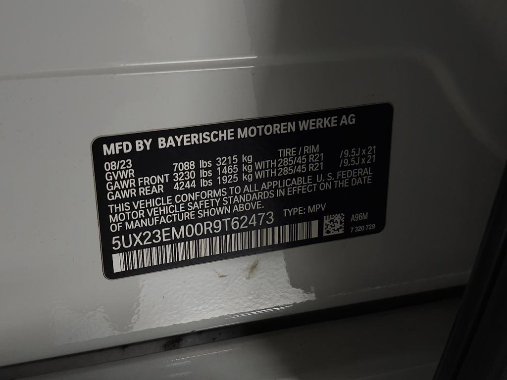 Used 2024 BMW X7 xDrive40i w/ Executive Package image 47