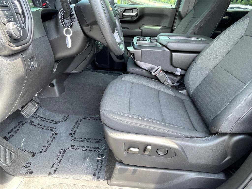 Used 2026 Chevrolet Silverado 1500 Custom w/ LPO, Dark Essentials Package AWD/4WD image 21