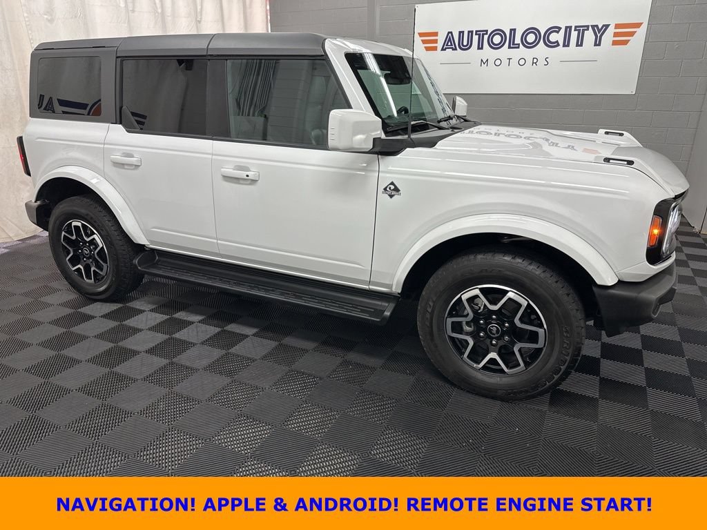 Used 2025 Ford Bronco Outer Banks AWD/4WD image 1
