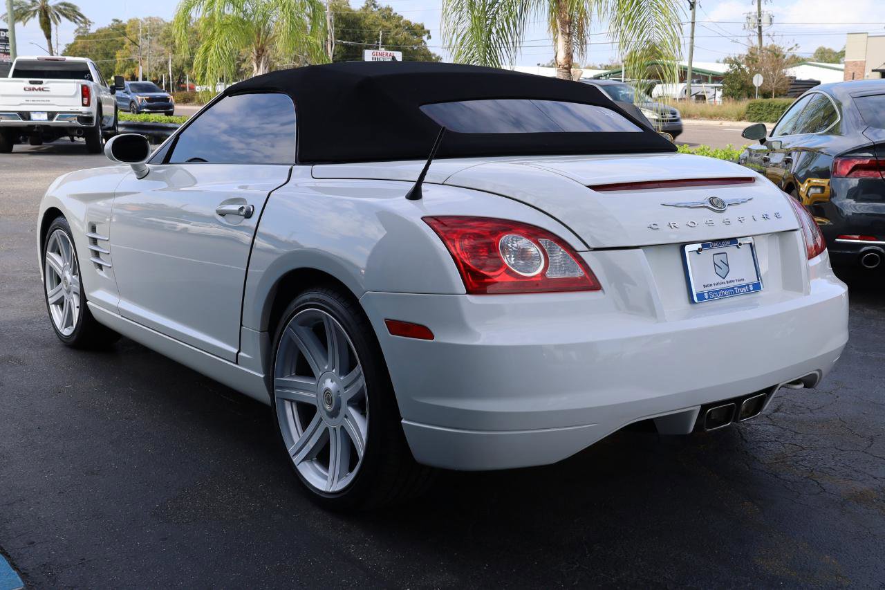 Used 2005 Chrysler Crossfire Limited image 6