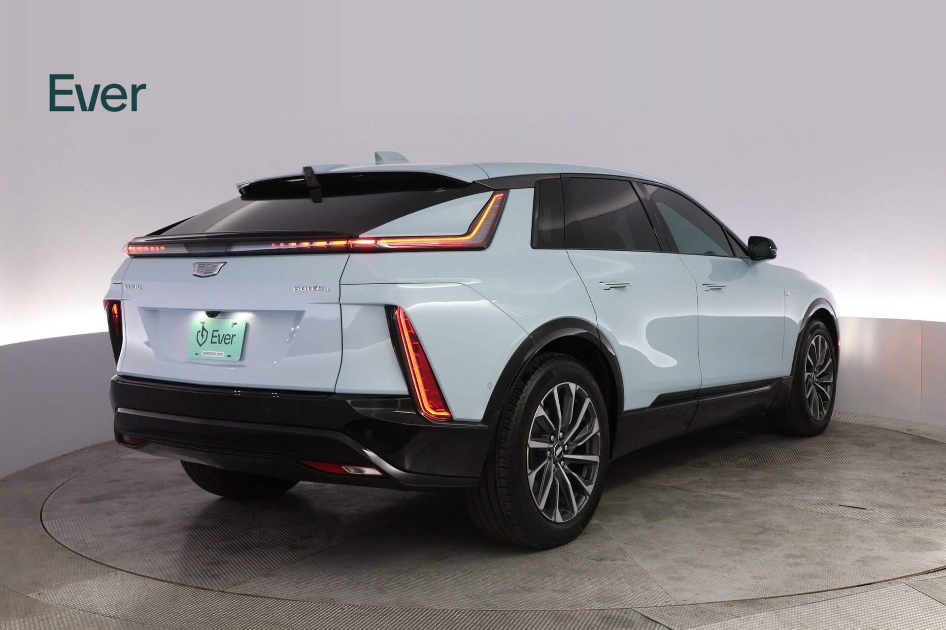 Used 2024 Cadillac Lyriq Sport AWD/4WD image 3