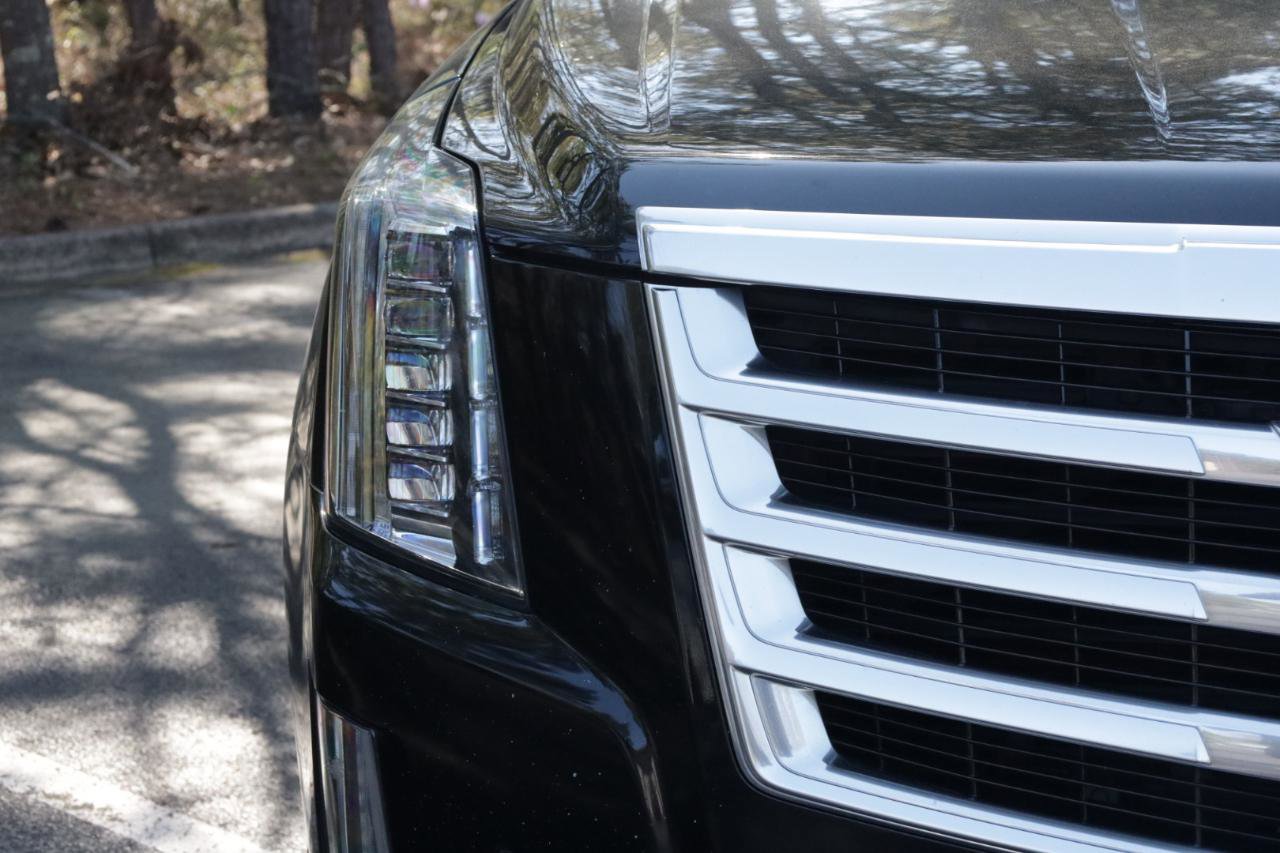 Used 2016 Cadillac Escalade Luxury image 28