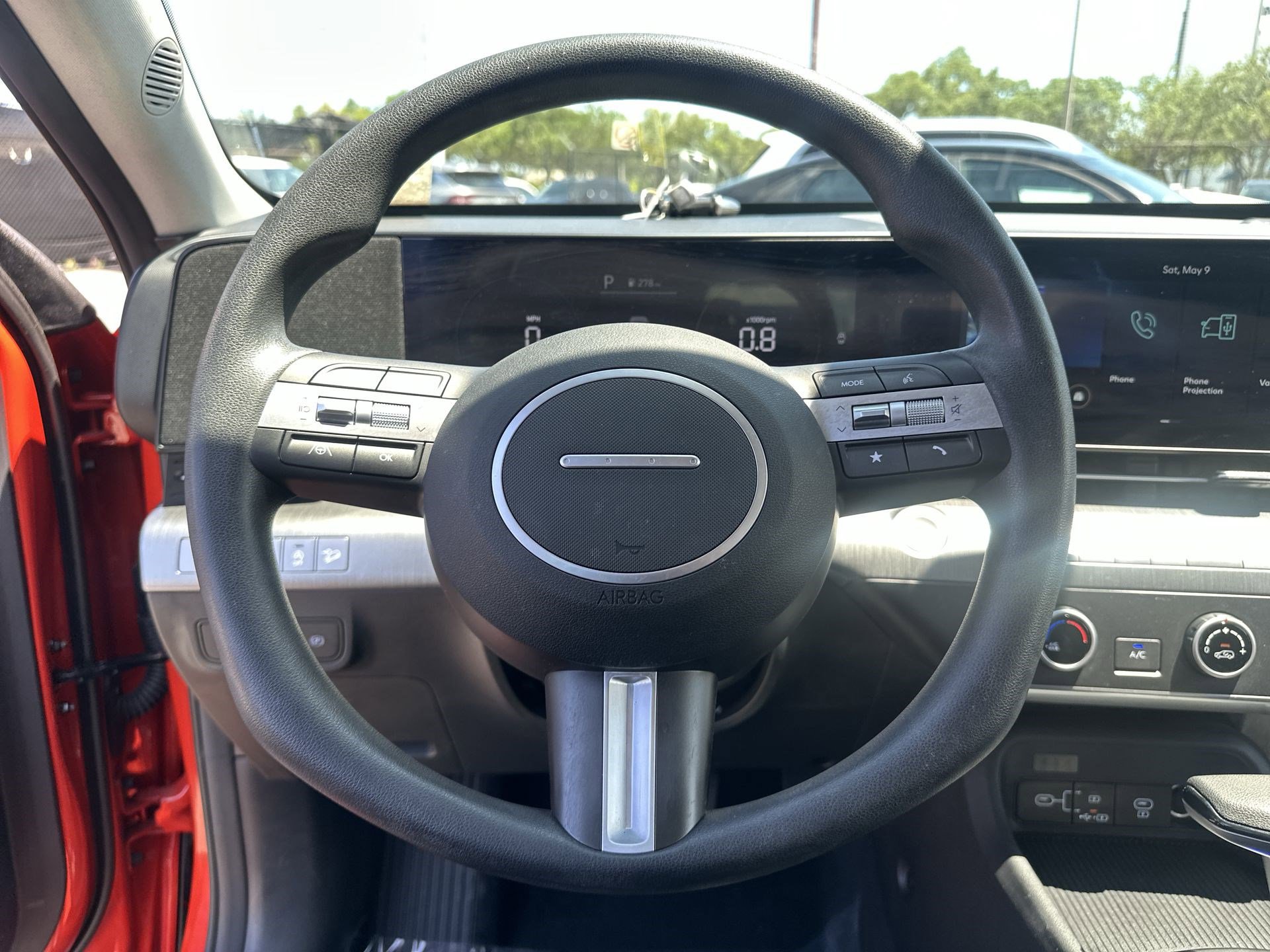Used 2024 Hyundai Kona SE FWD image 11