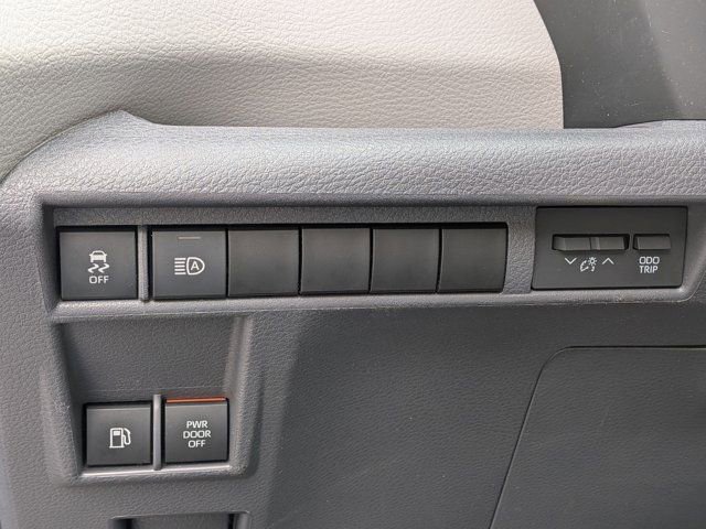 Certified 2022 Toyota Sienna LE AWD/4WD image 25