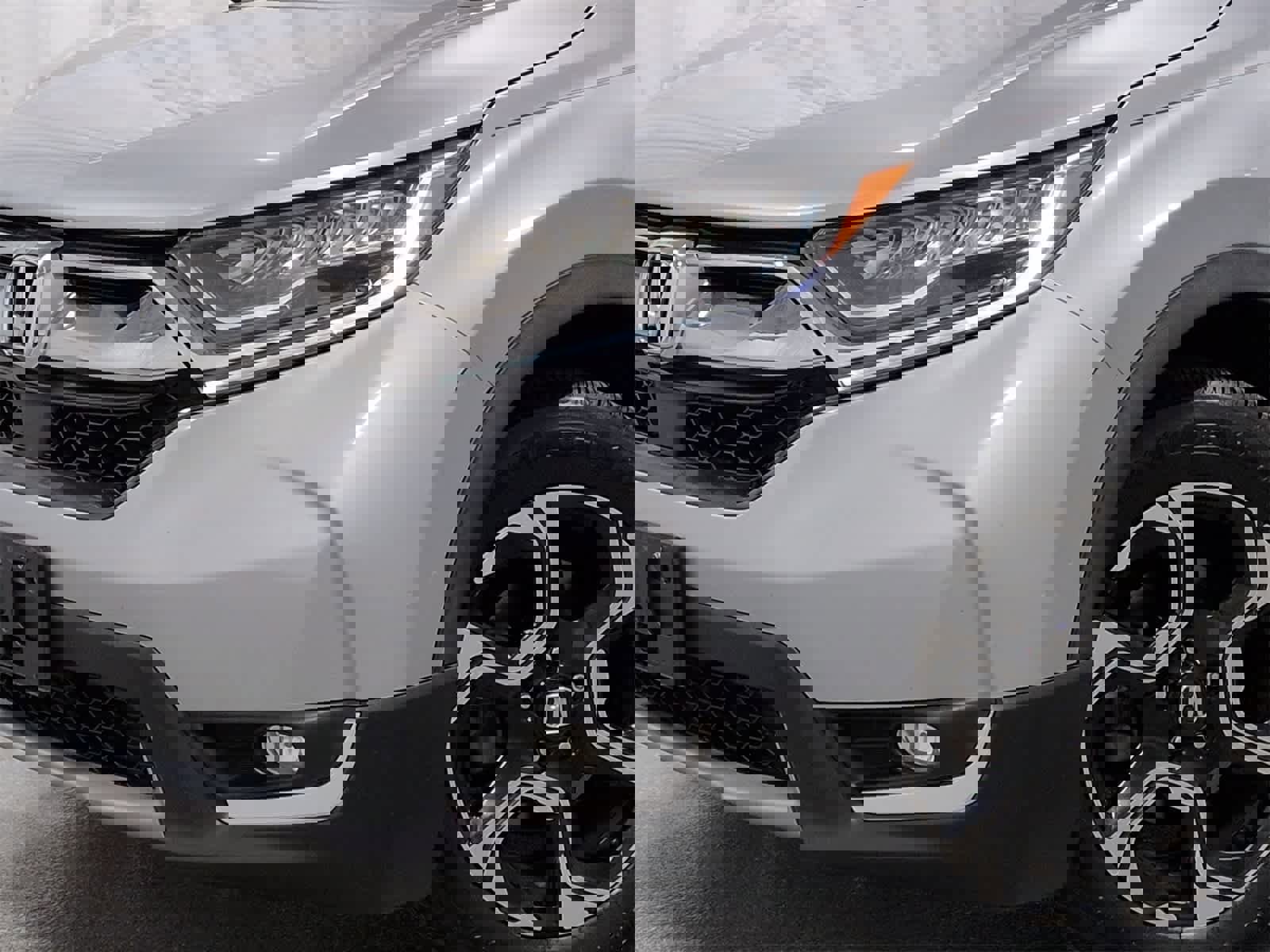 Used 2018 Honda CR-V Touring image 11