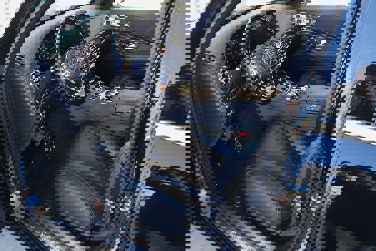 Used 2020 Mercedes-Benz S 450 4MATIC Sedan w/ Premium Package image 12