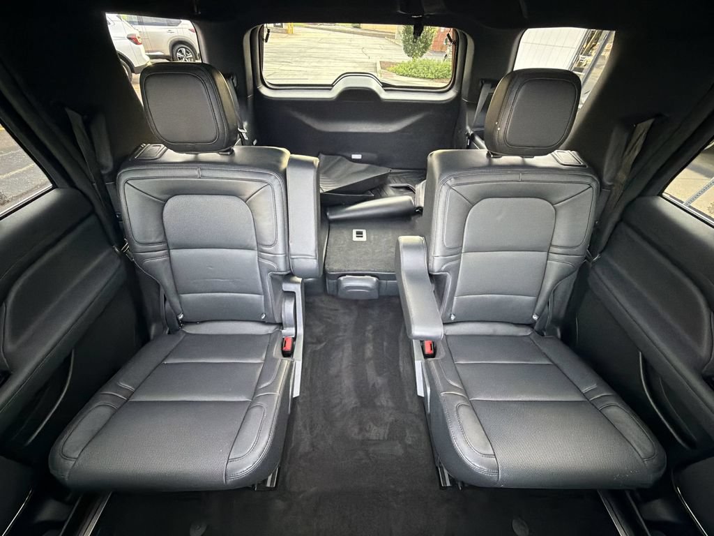 Certified 2024 Lincoln Navigator Reserve AWD/4WD image 26