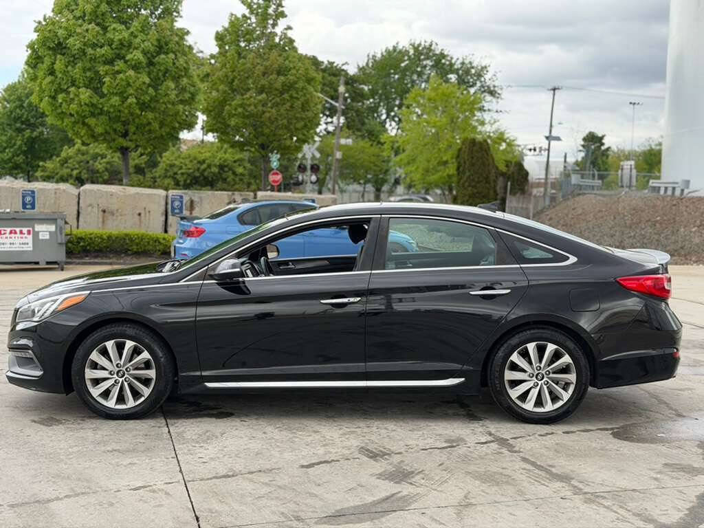 Used 2017 Hyundai Sonata Sport w/ Value Edition Package 02 FWD image 7