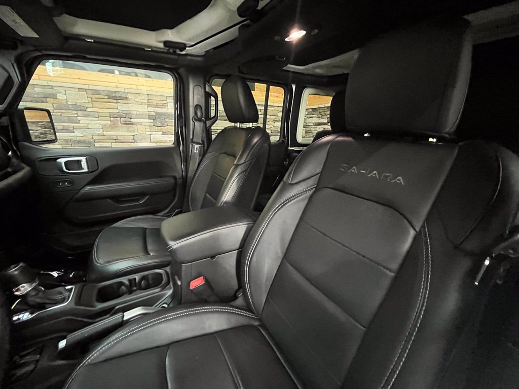 Used 2018 Jeep Wrangler Unlimited Sahara w/ Cold Weather Group AWD/4WD image 22