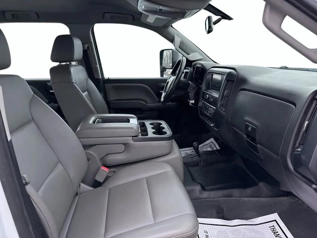 Used 2018 Chevrolet Silverado 2500 W/T w/ Snow Plow Prep Package image 14