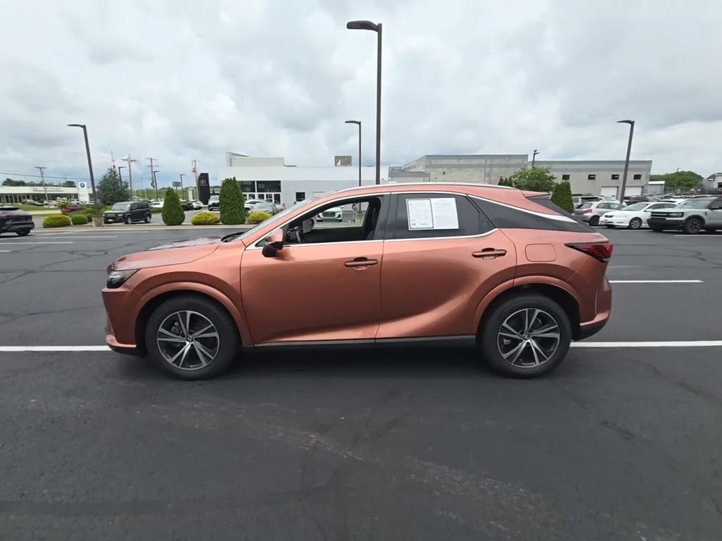 Used 2023 Lexus RX 350 Premium Plus w/ Accessory Package (Z1) AWD/4WD image 4