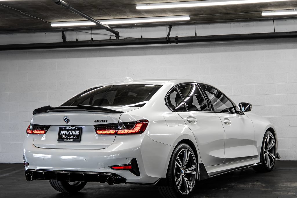 Used 2021 BMW 330i Sedan w/ Convenience Package RWD image 5