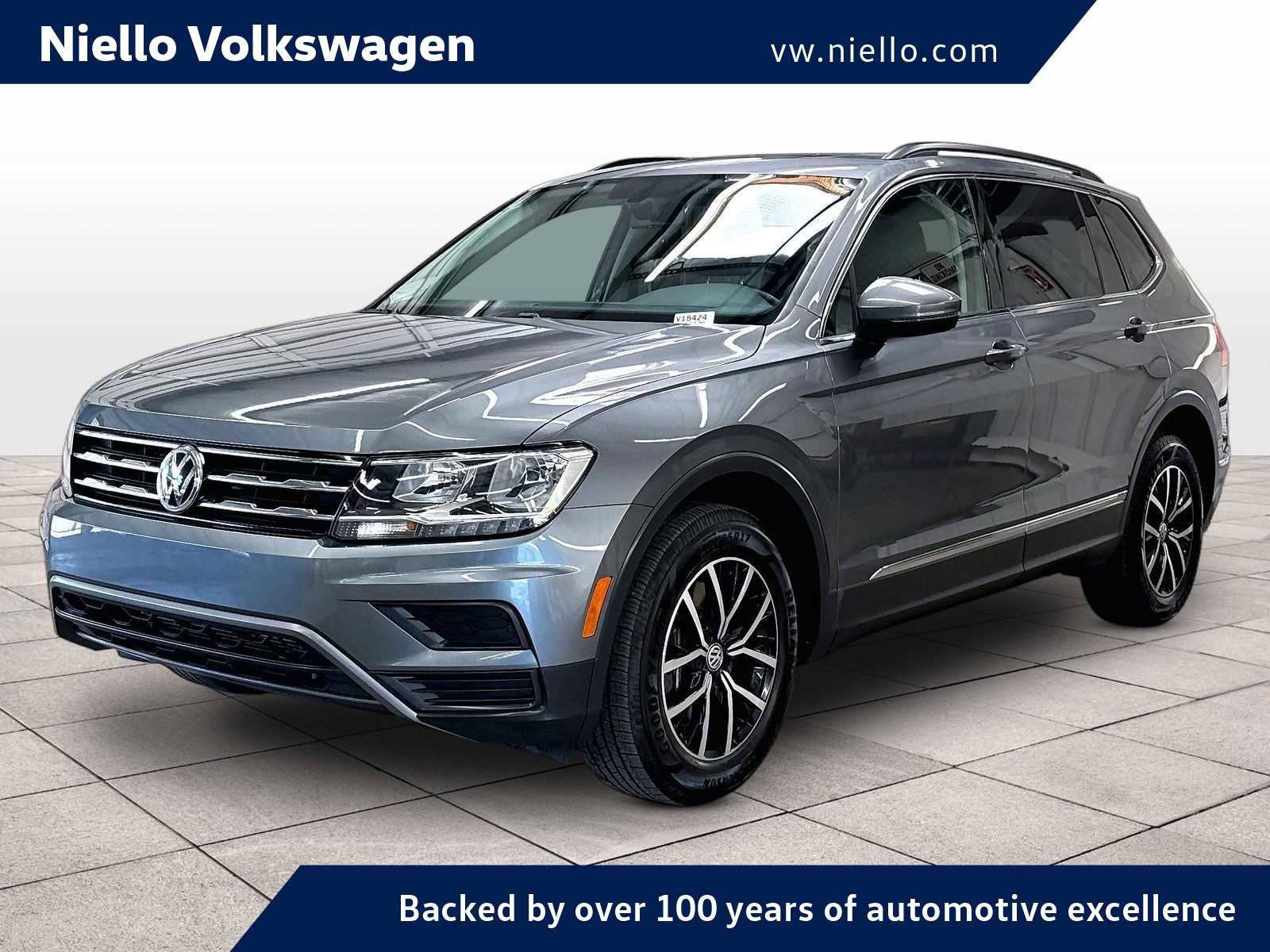 Used 2021 Volkswagen Tiguan SE w/ Panoramic Sunroof Package AWD/4WD image 1