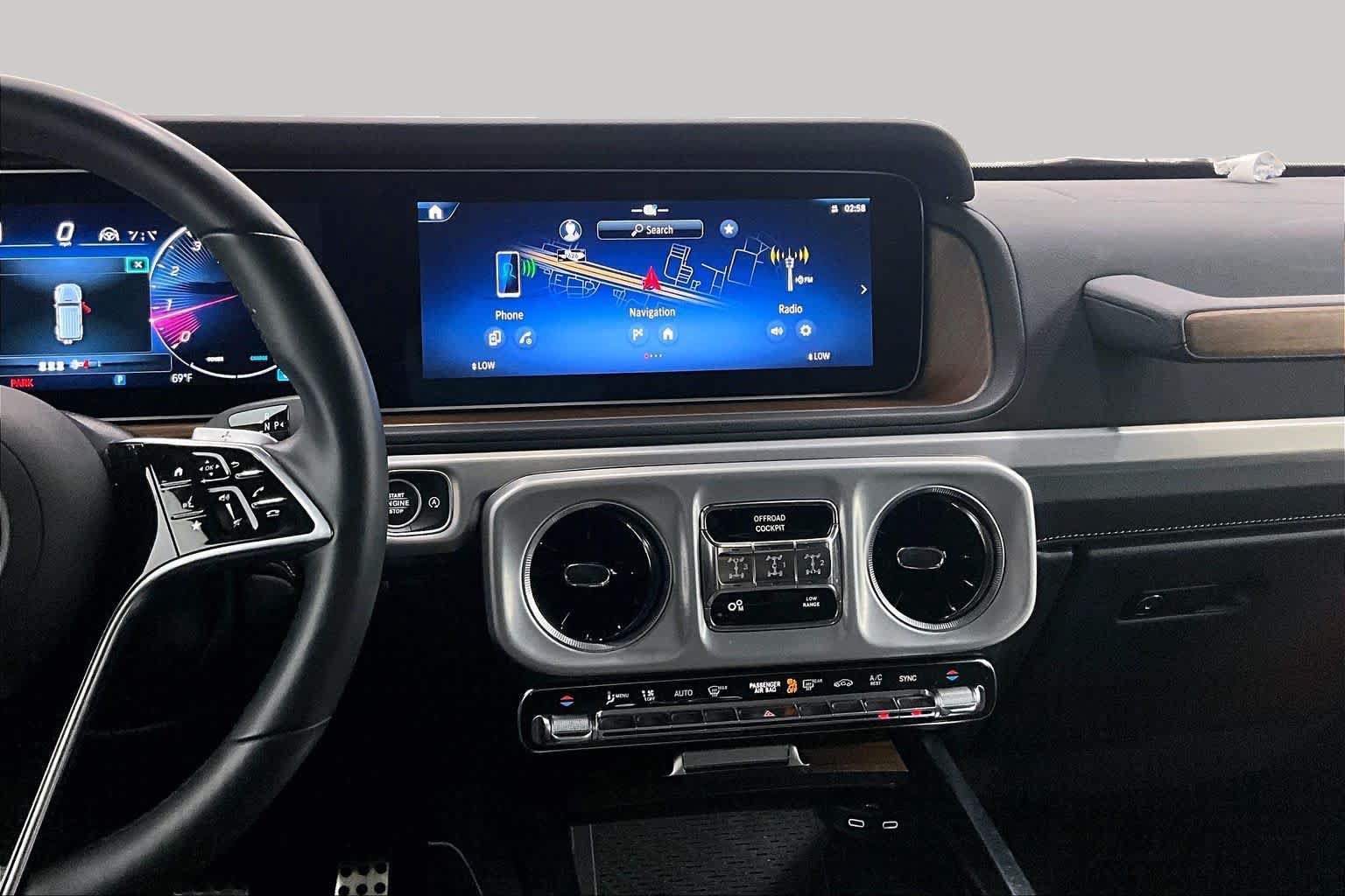 Used 2025 Mercedes-Benz G 550 image 7