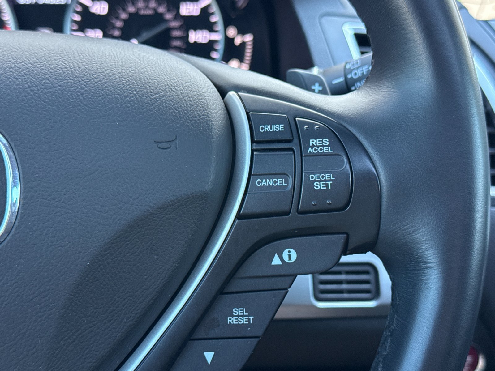 Used 2017 Acura RDX w/ Technology Package FWD image 28