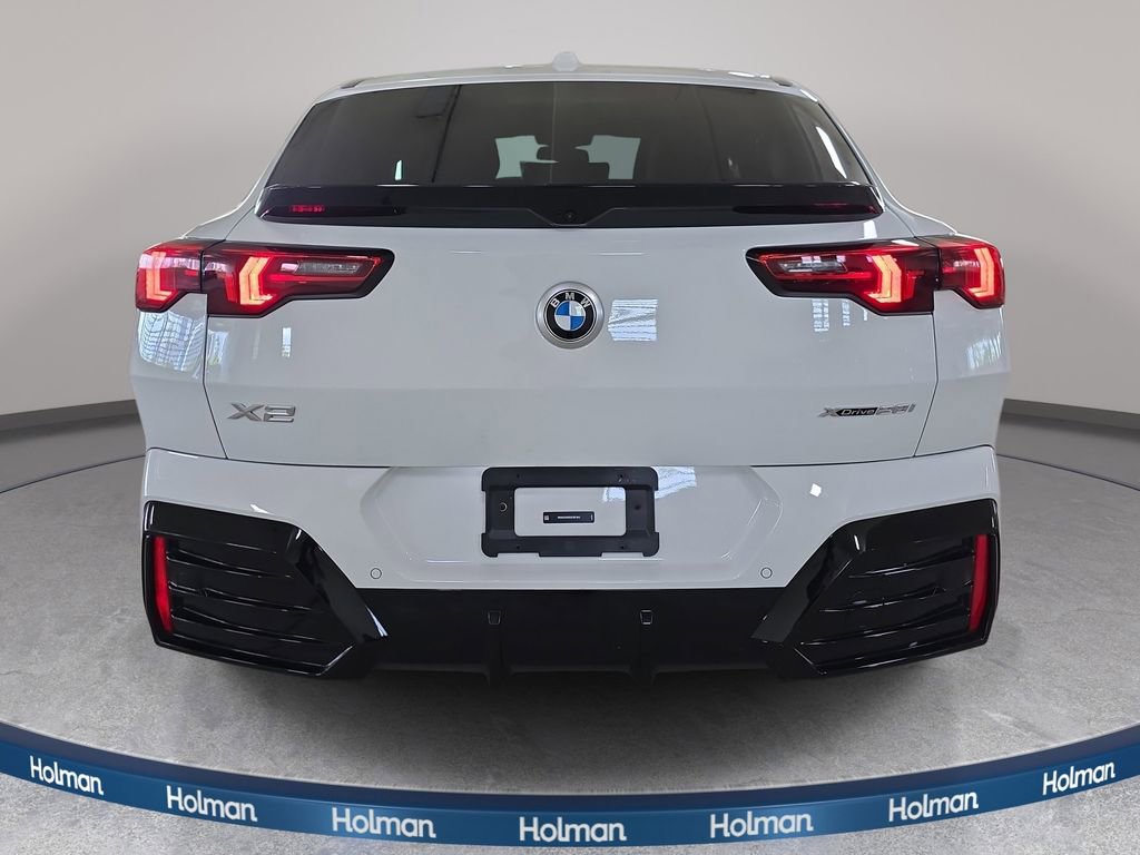 Used 2025 BMW X2 xDrive28i AWD/4WD image 7