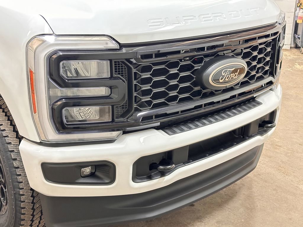 New 2026 Ford F350 XLT w/ XLT Premium Package image 11