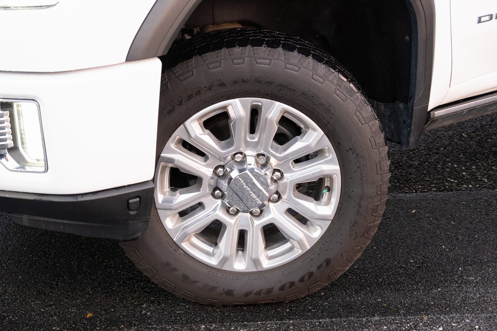 Used 2023 GMC Sierra 3500 Denali image 27