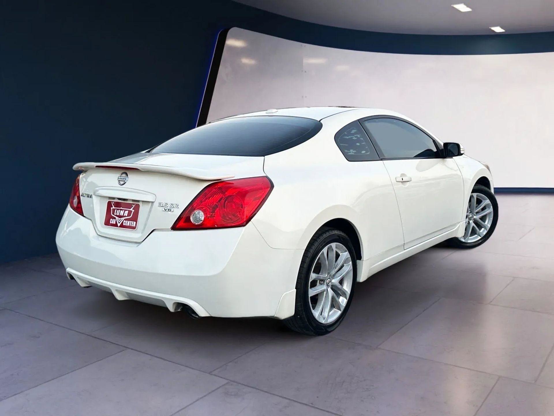 Used 2012 Nissan Altima 3.5 SR w/ 3.5SR Premium Pkg FWD image 5