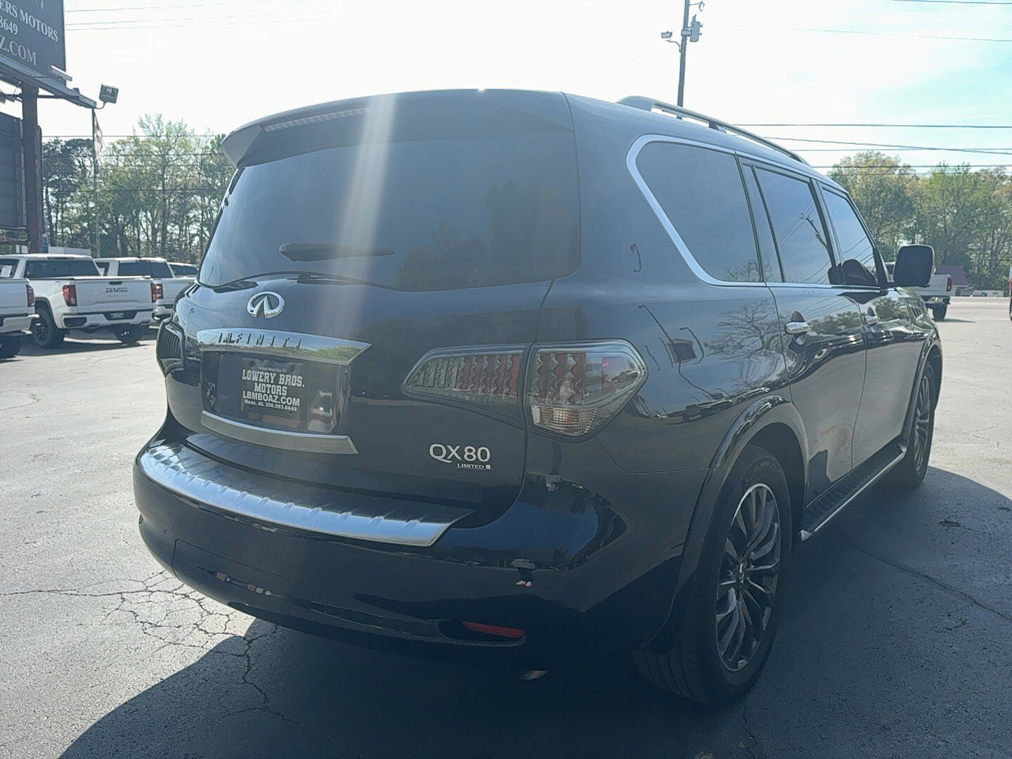 Used 2017 INFINITI QX80 Limited w/ All Season Package image 5