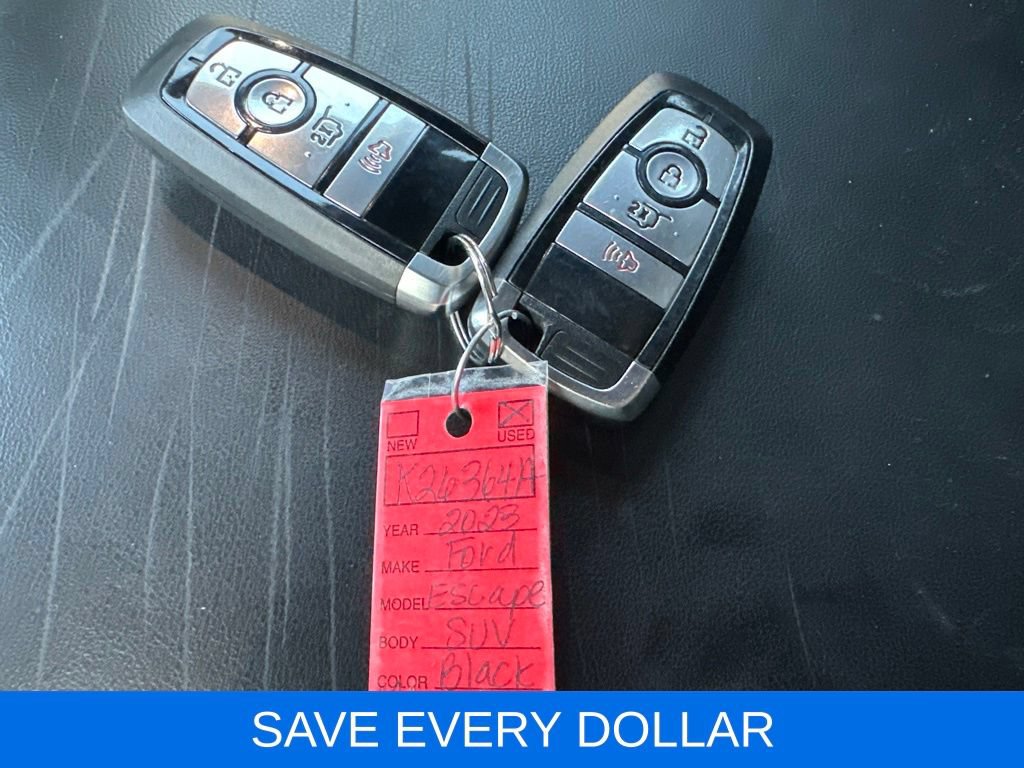 Used 2023 Ford Escape ST-Line w/ Tech Pack #1 FWD image 21