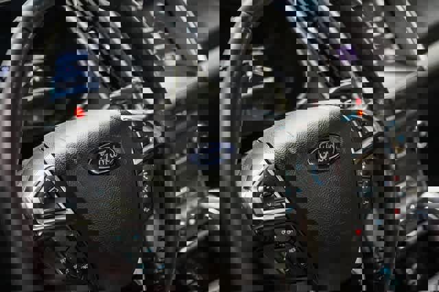 Used 2016 Ford Edge SEL w/ Equipment Group 201A image 21