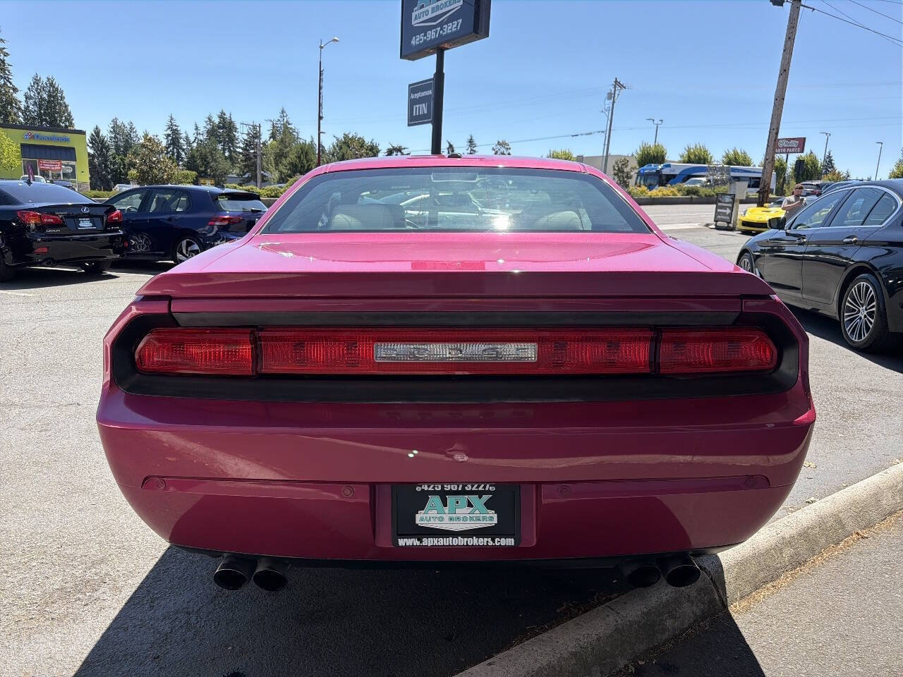 Used 2010 Dodge Challenger R/T RWD image 5