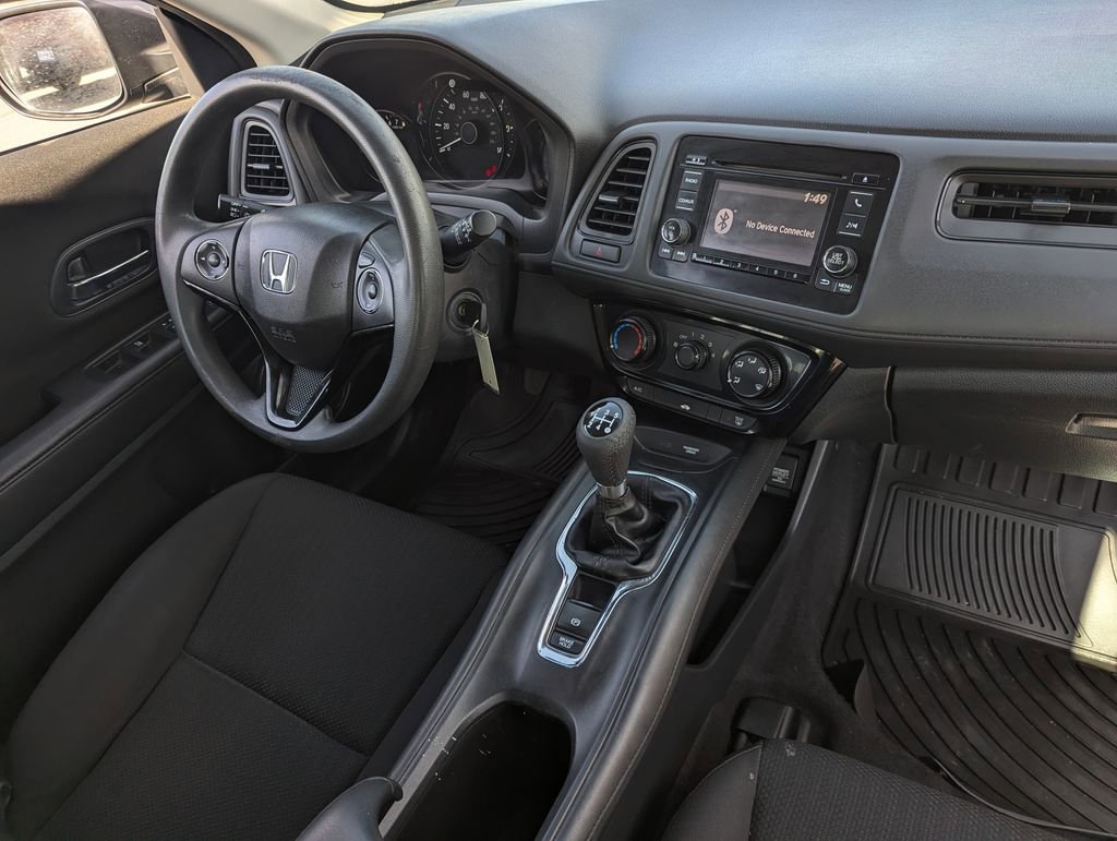 Used 2016 Honda HR-V LX image 30