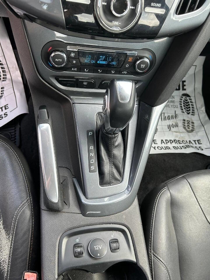 Used 2012 Ford Focus Titanium image 49