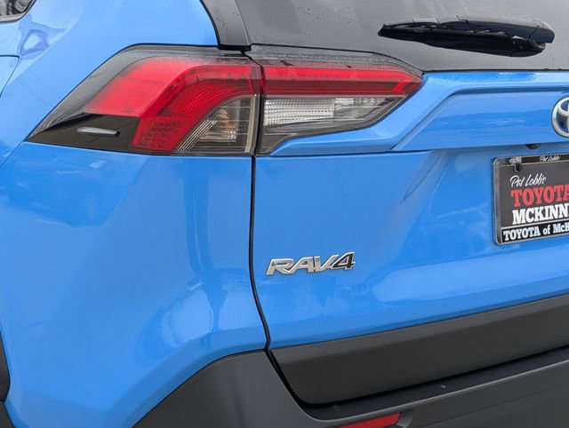 Used 2020 Toyota RAV4 XLE w/ Convenience Package image 8