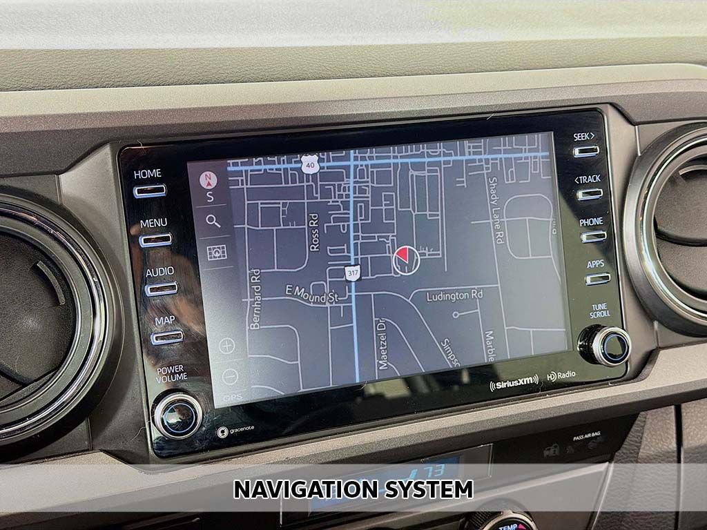 Used 2023 Toyota Tacoma TRD Sport image 3