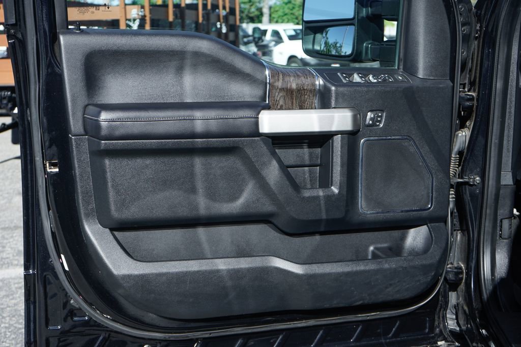 Used 2020 Ford F350 Lariat AWD/4WD image 17
