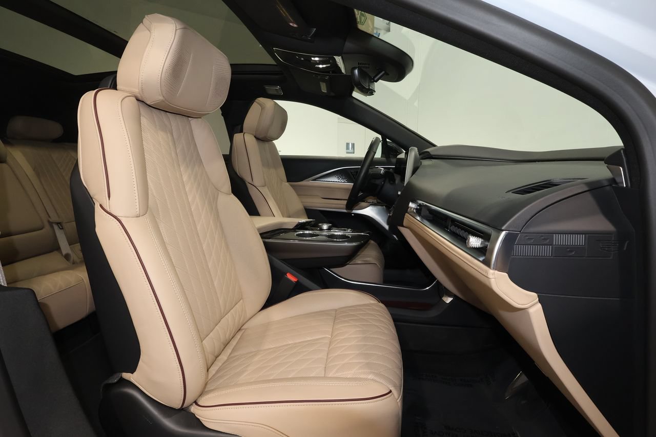 Certified 2026 Cadillac Lyriq Signature Luxury w/ Nappa Leather Package AWD/4WD image 26