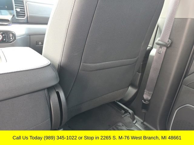 Used 2023 Chevrolet Silverado 1500 LT AWD/4WD image 38