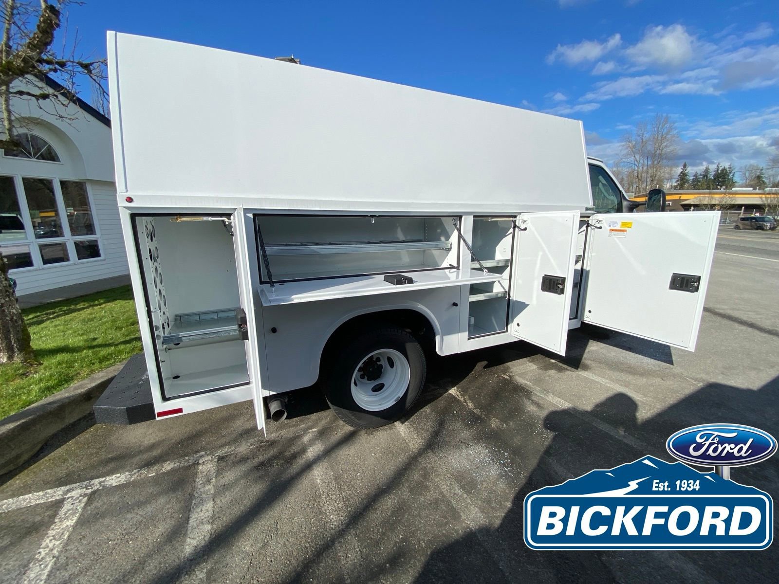 New 2025 Ford E-350 and Econoline 350 Super Duty w/ Power Equipment Group image 5